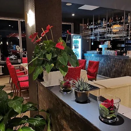 Hotel-restaurant Pfeffermuehle Otel